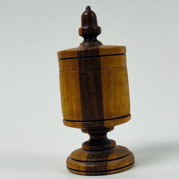 Unique 5 Wooden Handmade Urns 4" to 5 3/4" Tall some Signed - Picture 6 of 10